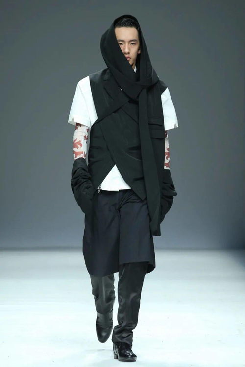 北服2021中國國際大學(xué)生時裝周 新生代設(shè)計師箱包作品驚艷亮相